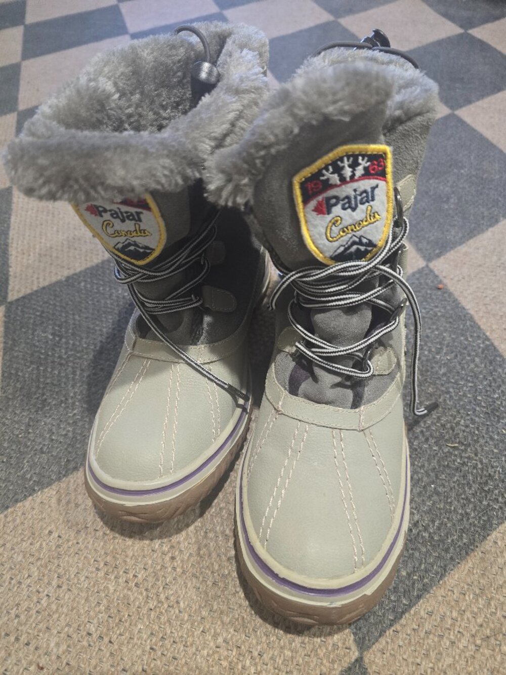 Pajar Canada Iceberg Waterproof Winter Boots Women's 6-6.5 Grey Faux Fur